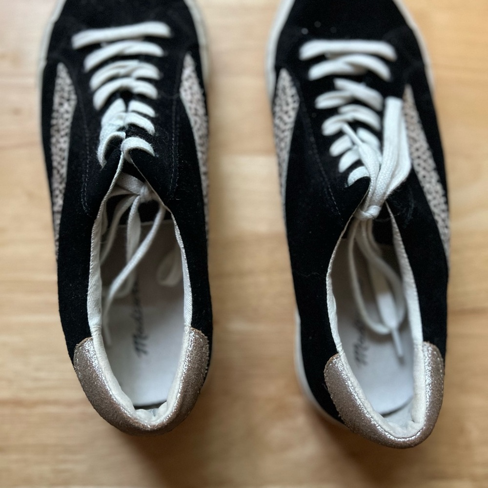 Madewell Black and Gold Sneakers with Sleek Design